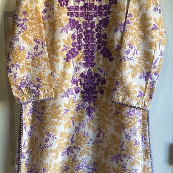 Pakistani designers 2 piece suit embroided shirt with chiffon duppatta - Picture 2 of 7